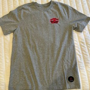 Nike Air Jordan gray t-shirt